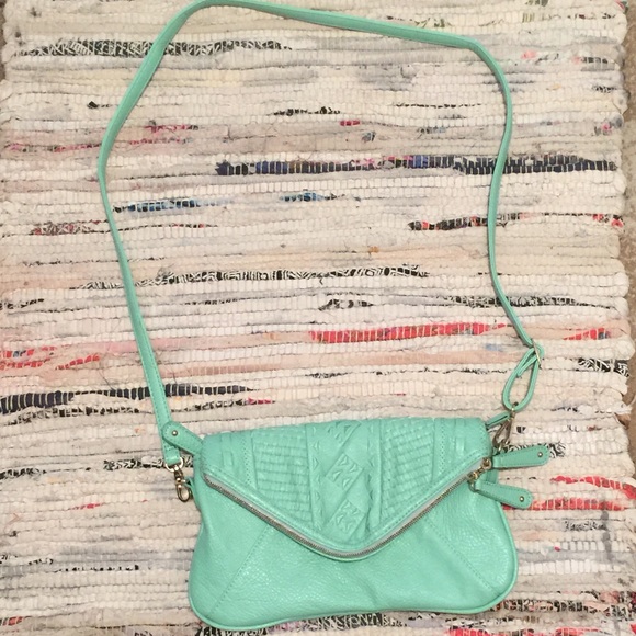 Street Level Handbags - 🌹3/20 Street Level Mint green crossbody